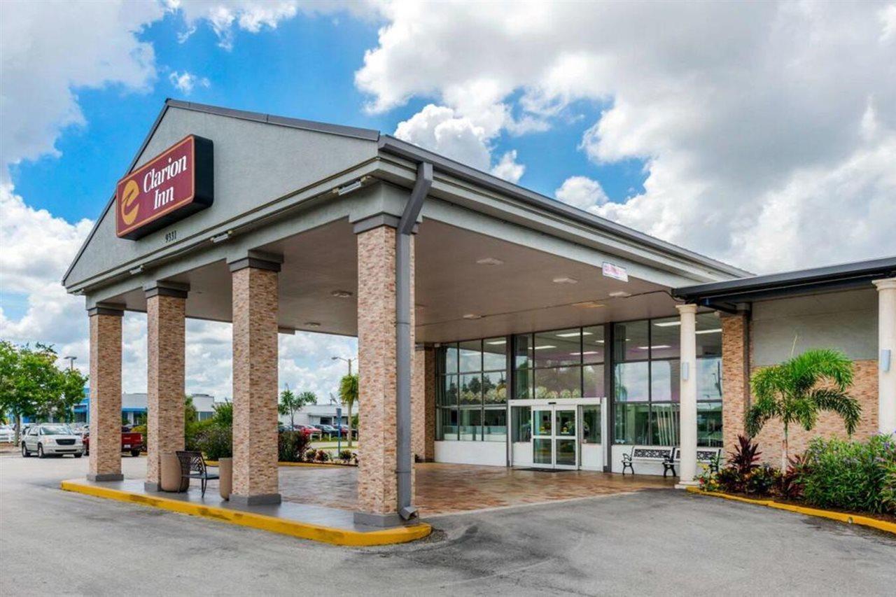 Quality Inn And Conference Center Tampa-Brandon Extérieur photo