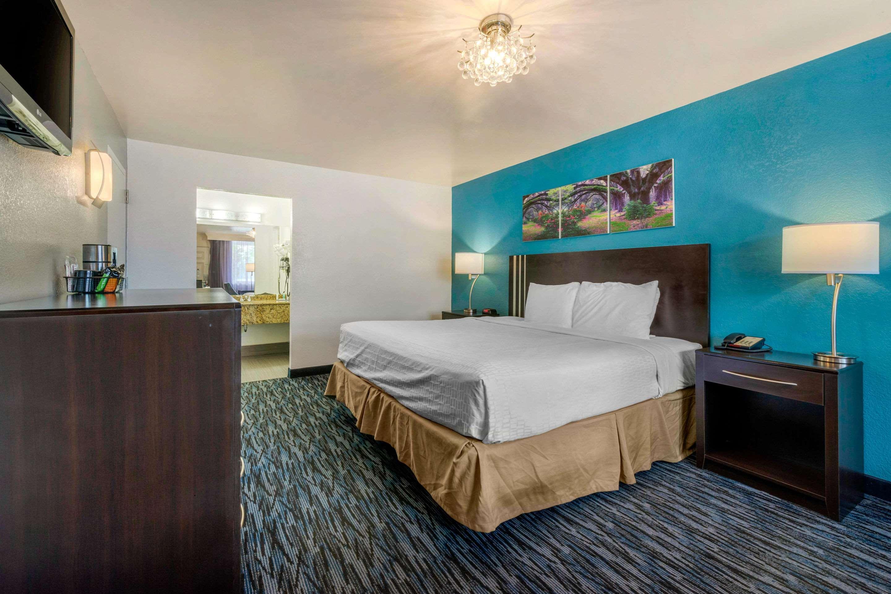 Quality Inn And Conference Center Tampa-Brandon Extérieur photo