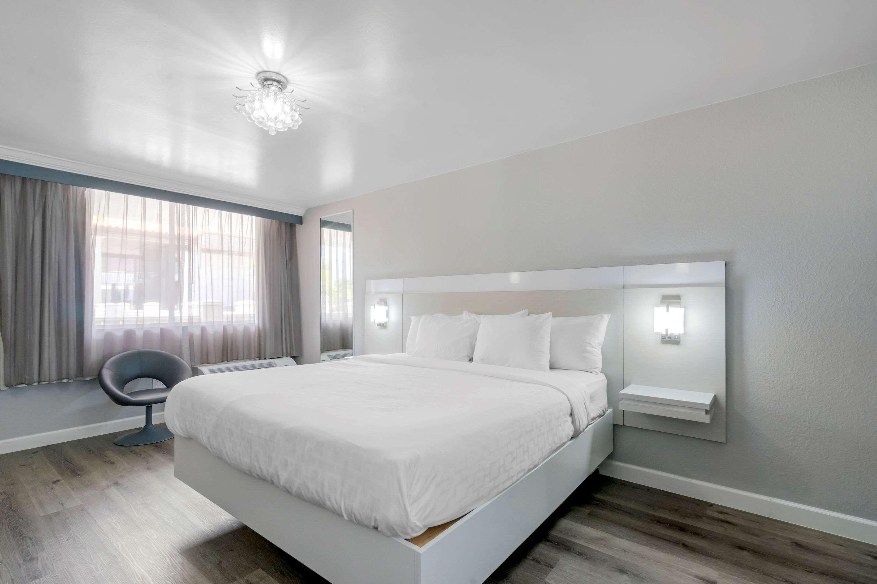 Quality Inn And Conference Center Tampa-Brandon Extérieur photo