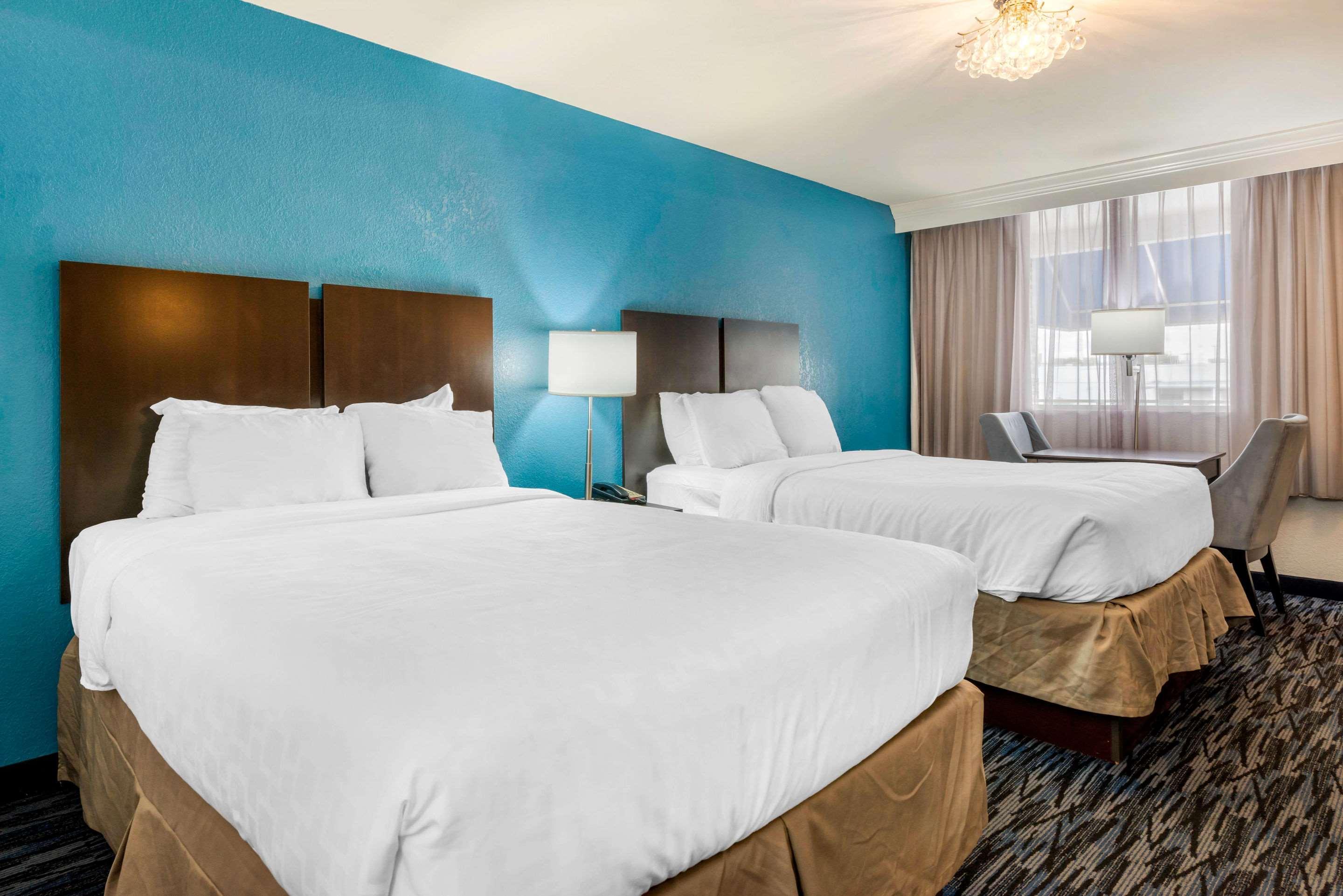 Quality Inn And Conference Center Tampa-Brandon Extérieur photo