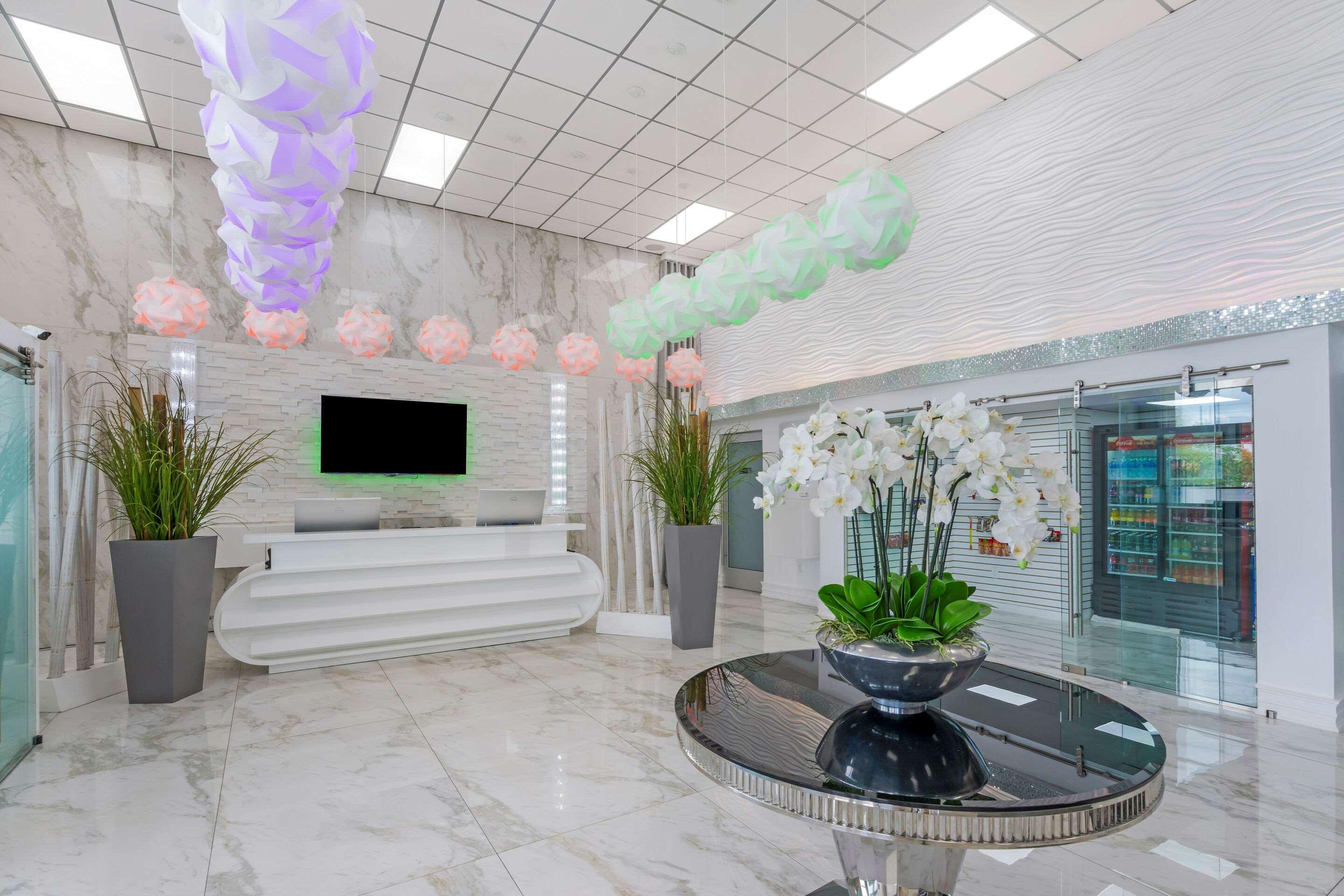 Quality Inn And Conference Center Tampa-Brandon Extérieur photo