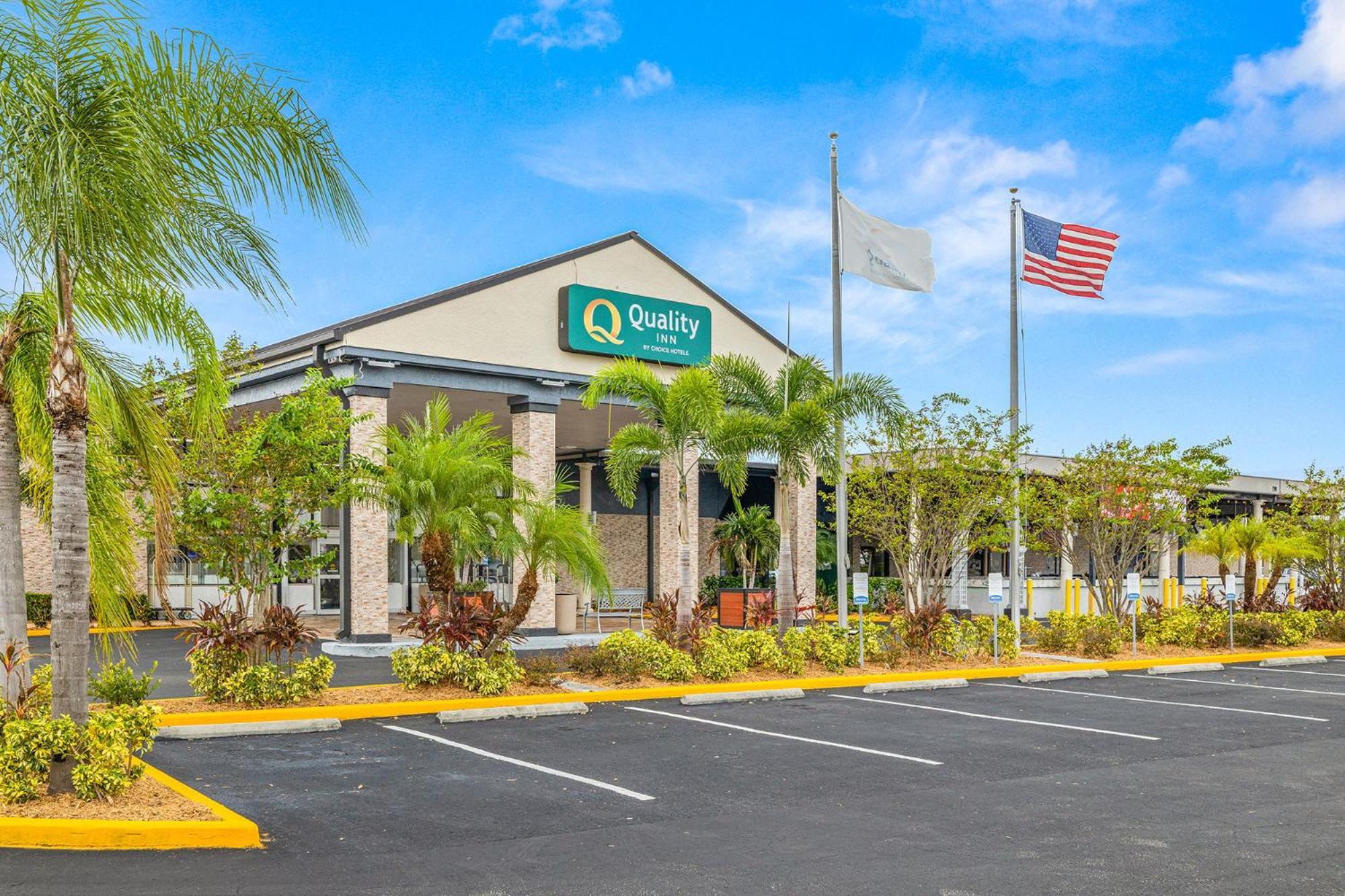 Quality Inn And Conference Center Tampa-Brandon Extérieur photo